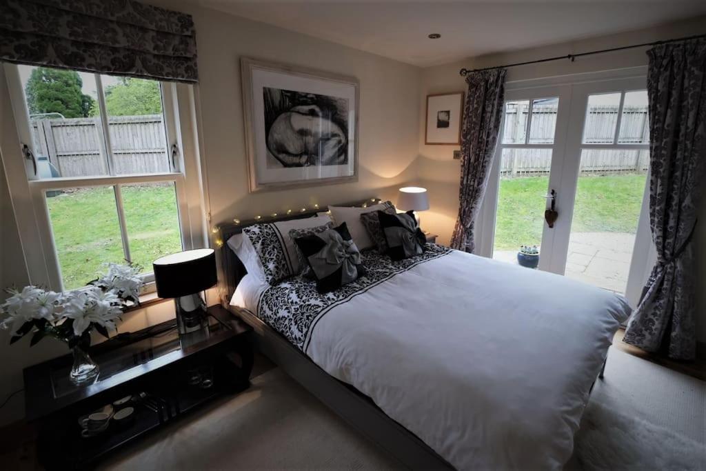 Loch Lomond Unique Selfcontained Bed+Bathroom Alexandria Exteriér fotografie