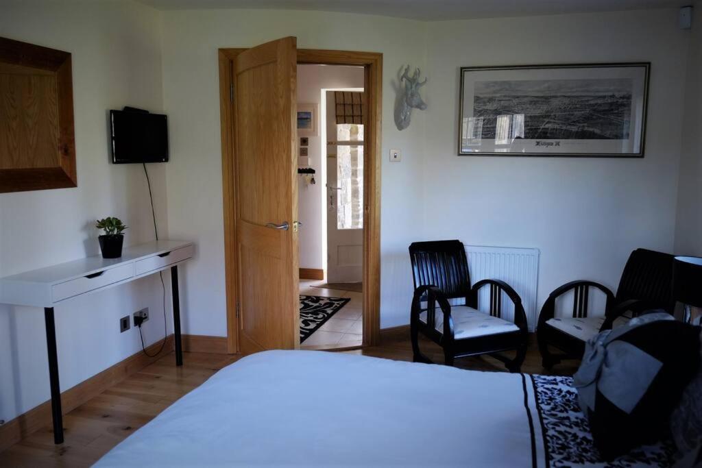 Loch Lomond Unique Selfcontained Bed+Bathroom Alexandria Exteriér fotografie